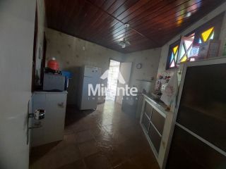 Casa Para Alugar com 4 quartos sendo 3 suítes no bairro Tomba em Feira De Santana