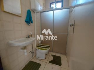 Casa Para Alugar com 4 quartos sendo 3 suítes no bairro Tomba em Feira De Santana