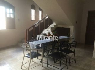 Casa Para Alugar com 6 quartos sendo 2 suítes no bairro Santa Mônica em Feira De Santana