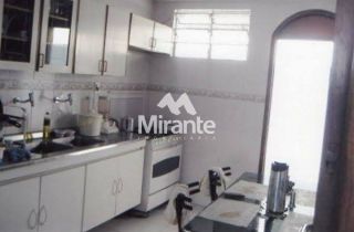 Casa Para Alugar com 6 quartos sendo 2 suítes no bairro Santa Mônica em Feira De Santana