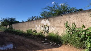 Lote / Terreno de Bairro Para Alugar no bairro Sim em Feira De Santana