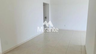Apartamento Para Vender com 3 quartos sendo 1 suíte no bairro Santa Mônica em Feira De Santana
