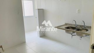 Apartamento Para Vender com 3 quartos sendo 1 suíte no bairro Santa Mônica em Feira De Santana