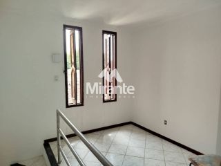 Casa Para Vender com 3 quartos sendo 1 suíte no bairro Campo Limpo em Feira De Santana