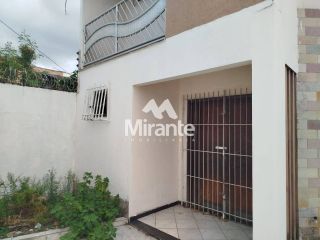 Casa Para Vender com 3 quartos sendo 1 suíte no bairro Campo Limpo em Feira De Santana