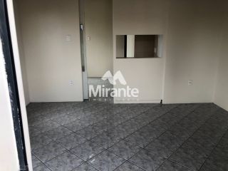 Casa Para Alugar 2 suítes no bairro Santa Mônica em Feira De Santana