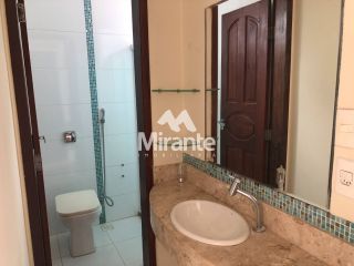 Casa Para Alugar 2 suítes no bairro Santa Mônica em Feira De Santana