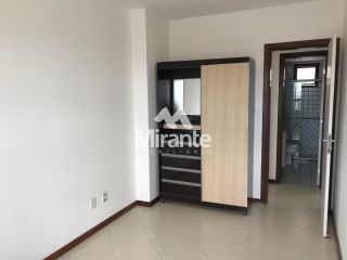Apartamento Para Alugar com 3 quartos sendo 1 suíte no bairro Ponto Central em Feira De Santana