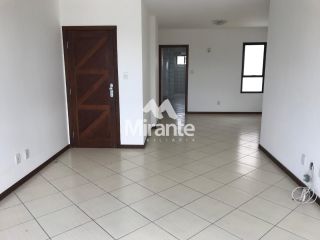 Apartamento Para Alugar com 3 quartos sendo 1 suíte no bairro Ponto Central em Feira De Santana