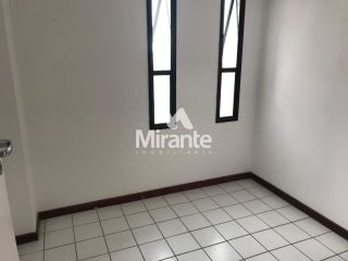 Apartamento Para Alugar com 3 quartos sendo 1 suíte no bairro Ponto Central em Feira De Santana