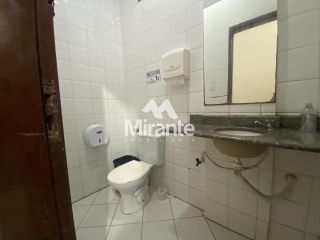 Prédio / Edifício Inteiro Comercial Para Alugar no bairro Centro em Feira De Santana