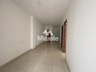 Prédio / Edifício Inteiro Comercial Para Alugar no bairro Centro em Feira De Santana