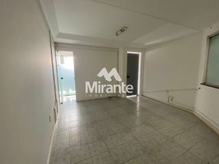 Casa Para Alugar no bairro Centro Industrial Subaé em Feira De Santana