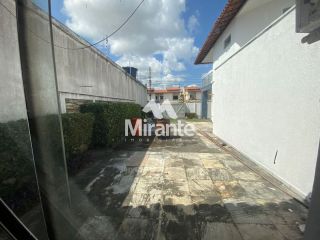Casa Para Alugar no bairro Centro Industrial Subaé em Feira De Santana