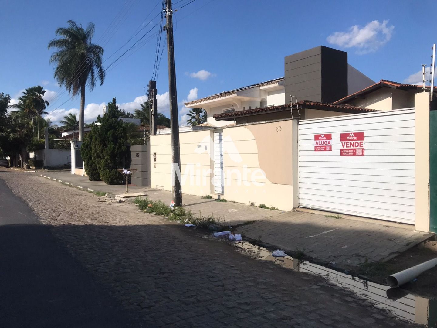 Casa Para Alugar com 3 quartos sendo 1 suíte no bairro Sim em Feira De Santana