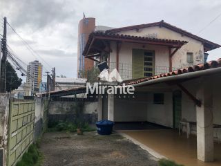 Casa Para Alugar com 3 quartos no bairro Capuchinhos em Feira De Santana