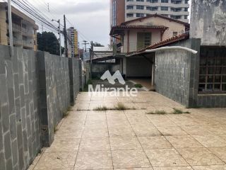 Casa Para Alugar com 3 quartos no bairro Capuchinhos em Feira De Santana