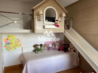Apartamento Para Alugar com 4 quartos sendo 4 suítes no bairro Santa Mônica em Feira De Santana