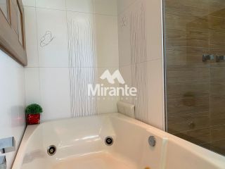 Apartamento Para Alugar com 4 quartos sendo 4 suítes no bairro Santa Mônica em Feira De Santana