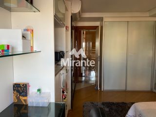 Apartamento Para Alugar com 4 quartos sendo 4 suítes no bairro Santa Mônica em Feira De Santana