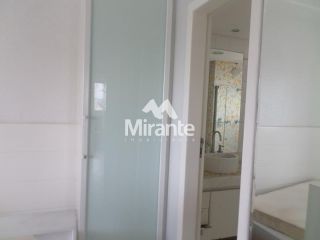 Apartamento Para Alugar com 4 quartos sendo 4 suítes no bairro Kalilândia em Feira De Santana