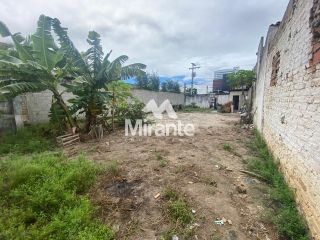 Lote / Terreno de Bairro Para Alugar no bairro Santa Mônica em Feira De Santana