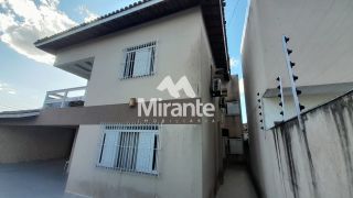 Casa Para Alugar com 4 quartos sendo 3 suítes no bairro Santa Mônica em Feira De Santana