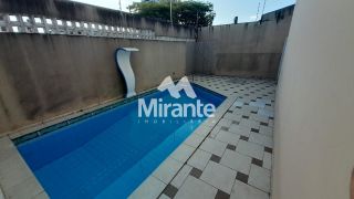 Casa Para Alugar com 4 quartos sendo 3 suítes no bairro Santa Mônica em Feira De Santana