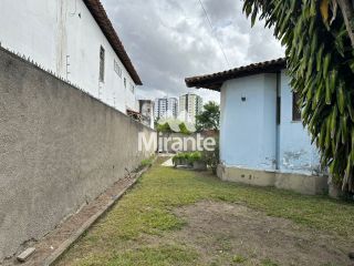Casa Para Alugar com 4 quartos sendo 2 suítes no bairro Ponto Central em Feira De Santana