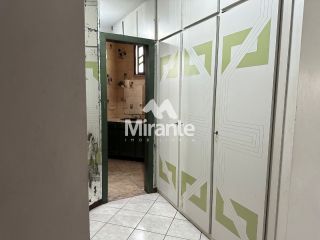 Casa Para Alugar com 4 quartos sendo 2 suítes no bairro Ponto Central em Feira De Santana