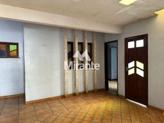 Casa Para Alugar com 4 quartos sendo 2 suítes no bairro Ponto Central em Feira De Santana