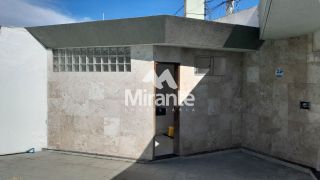 Casa Para Alugar com 4 quartos sendo 3 suítes no bairro Santa Mônica em Feira De Santana