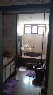 Casa Para Alugar com 4 quartos sendo 3 suítes no bairro Santa Mônica em Feira De Santana