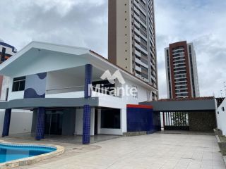 Casa Para Alugar com 4 quartos sendo 1 suíte no bairro Santa Mônica em Feira De Santana