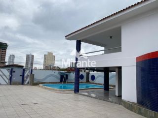 Casa Para Alugar com 4 quartos sendo 1 suíte no bairro Santa Mônica em Feira De Santana