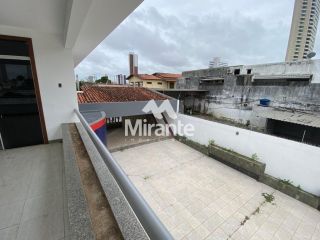 Casa Para Alugar com 4 quartos sendo 1 suíte no bairro Santa Mônica em Feira De Santana