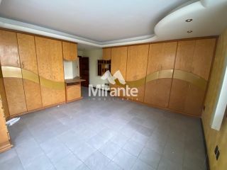 Casa Para Alugar com 4 quartos sendo 1 suíte no bairro Santa Mônica em Feira De Santana