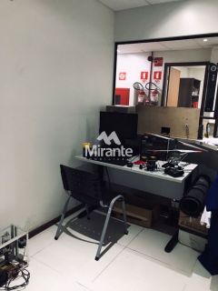 Prédio / Edifício Inteiro Comercial Para Alugar no bairro São João em Feira De Santana