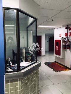 Prédio / Edifício Inteiro Comercial Para Alugar no bairro São João em Feira De Santana