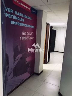 Prédio / Edifício Inteiro Comercial Para Alugar no bairro São João em Feira De Santana