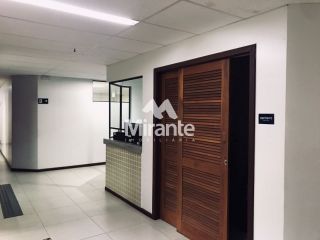 Prédio / Edifício Inteiro Comercial Para Alugar no bairro São João em Feira De Santana