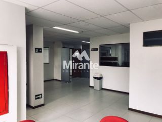 Prédio / Edifício Inteiro Comercial Para Alugar no bairro São João em Feira De Santana