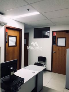 Prédio / Edifício Inteiro Comercial Para Alugar no bairro São João em Feira De Santana