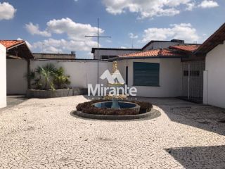 Casa Para Alugar no bairro Centro em Feira De Santana