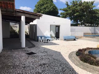 Casa Para Alugar no bairro Centro em Feira De Santana