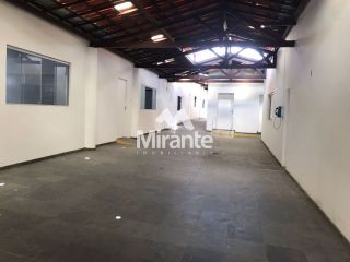 Casa Para Alugar no bairro Centro em Feira De Santana