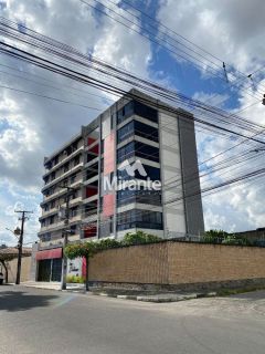 Apartamento Para Alugar com 4 quartos sendo 4 suítes no bairro Capuchinhos em Feira De Santana