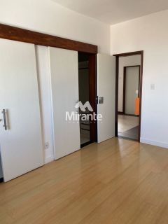 Apartamento Para Alugar com 4 quartos sendo 4 suítes no bairro Capuchinhos em Feira De Santana