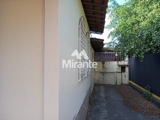 Casa Para Alugar no bairro Brasília em Feira De Santana