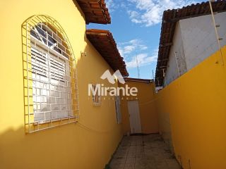 Casa Para Alugar no bairro Brasília em Feira De Santana